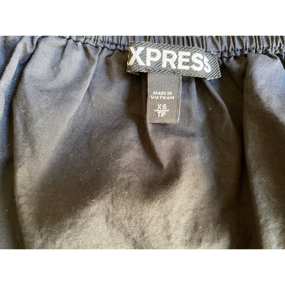 EXPRESS Black off-the-shoulder Shirt - Picture 3 of 3